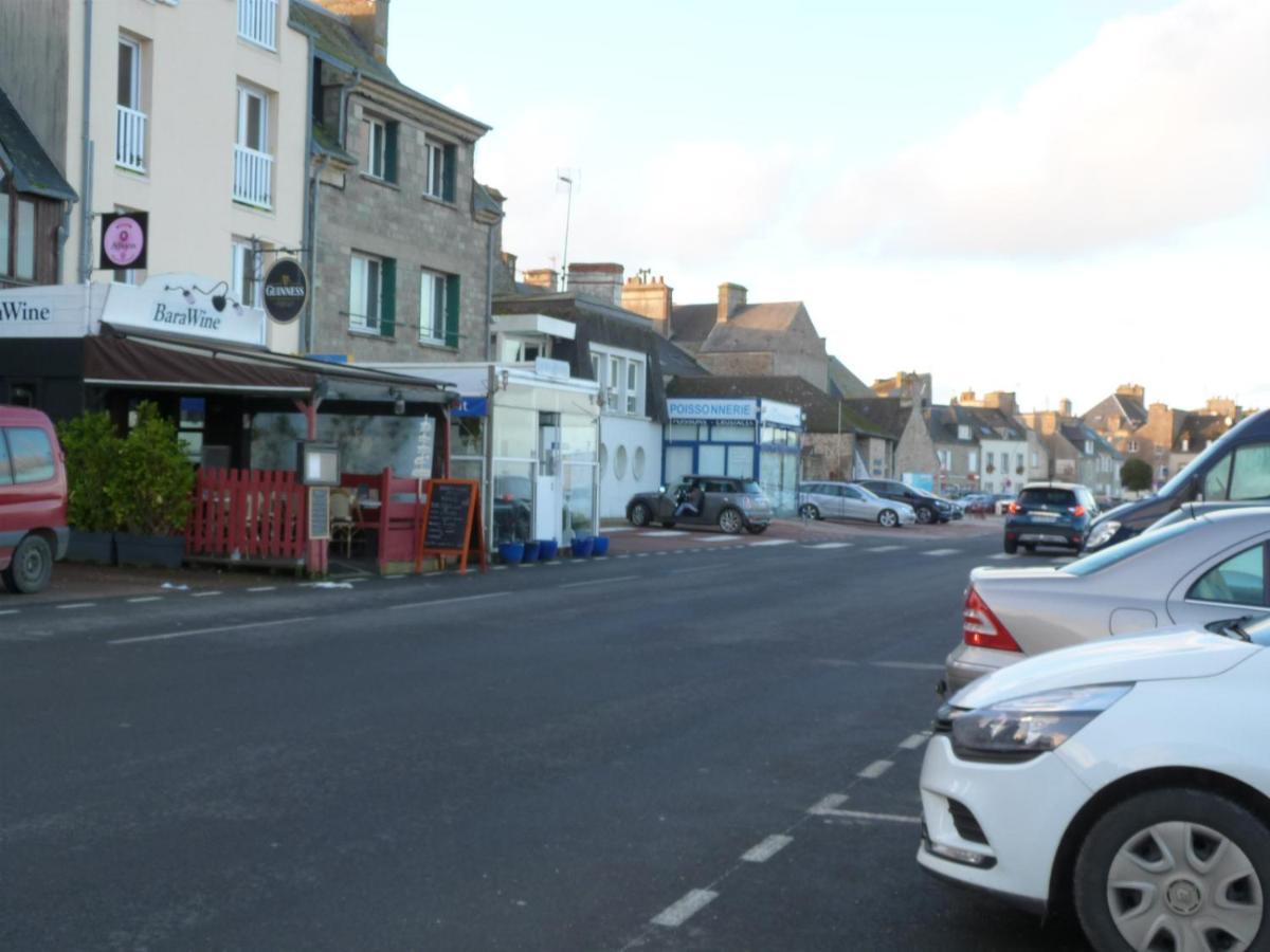 Quai Vauban Villa Saint-Vaast-la-Hougue Eksteriør billede